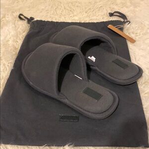 SKIMS NWT Mens/Womens Cotton SlippersW/ Dust bag